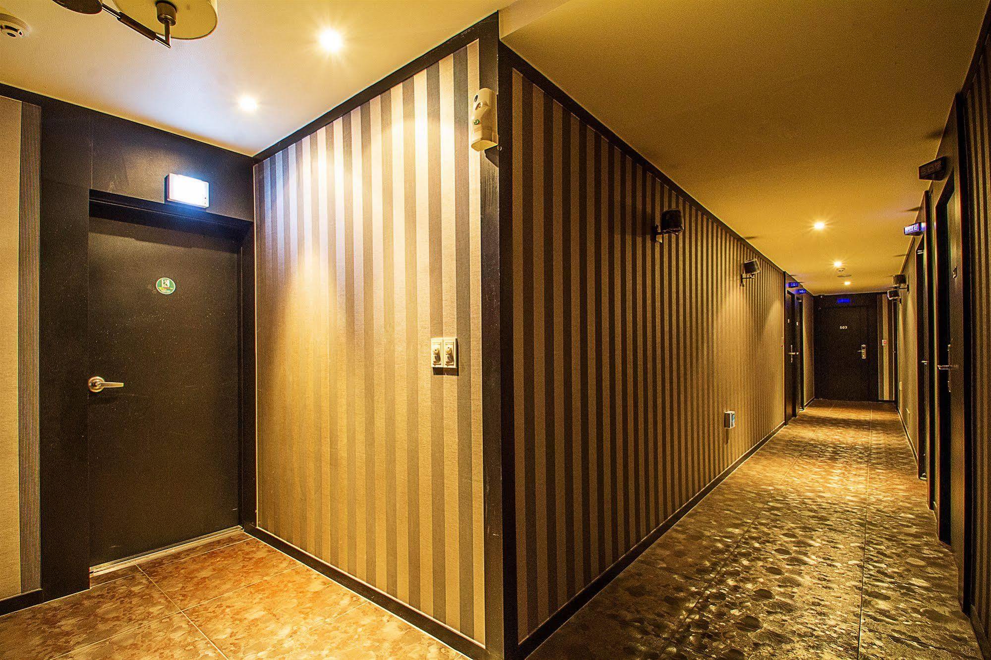 Max Hotel Daejeon Dış mekan fotoğraf